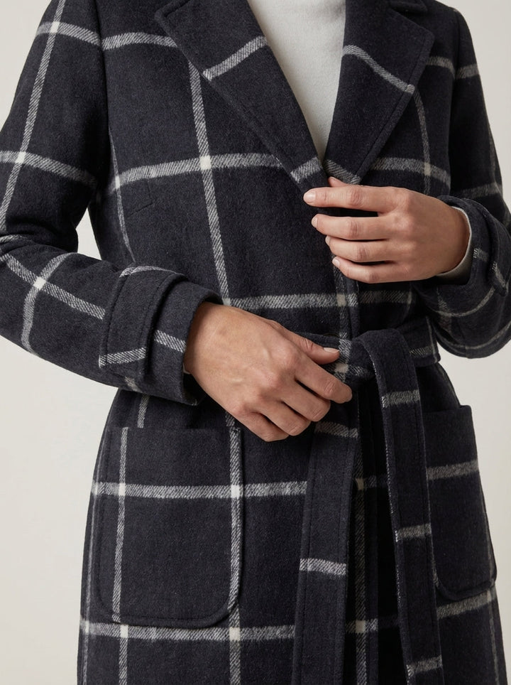 Valeria | Elegant Check Coat
